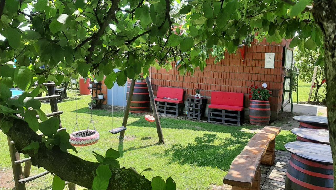 Apartment Amigo Sirova Katalena Dış mekan fotoğraf