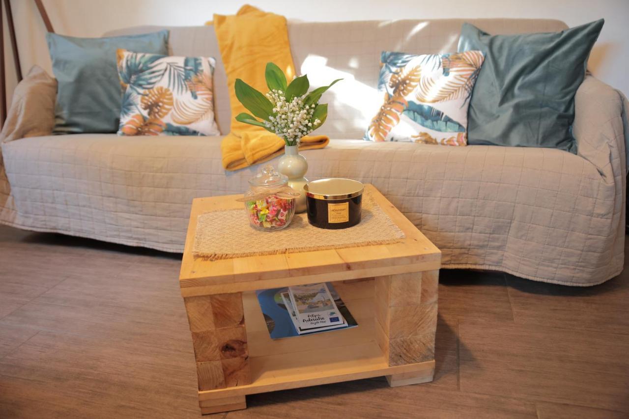 Apartment Amigo Sirova Katalena Dış mekan fotoğraf